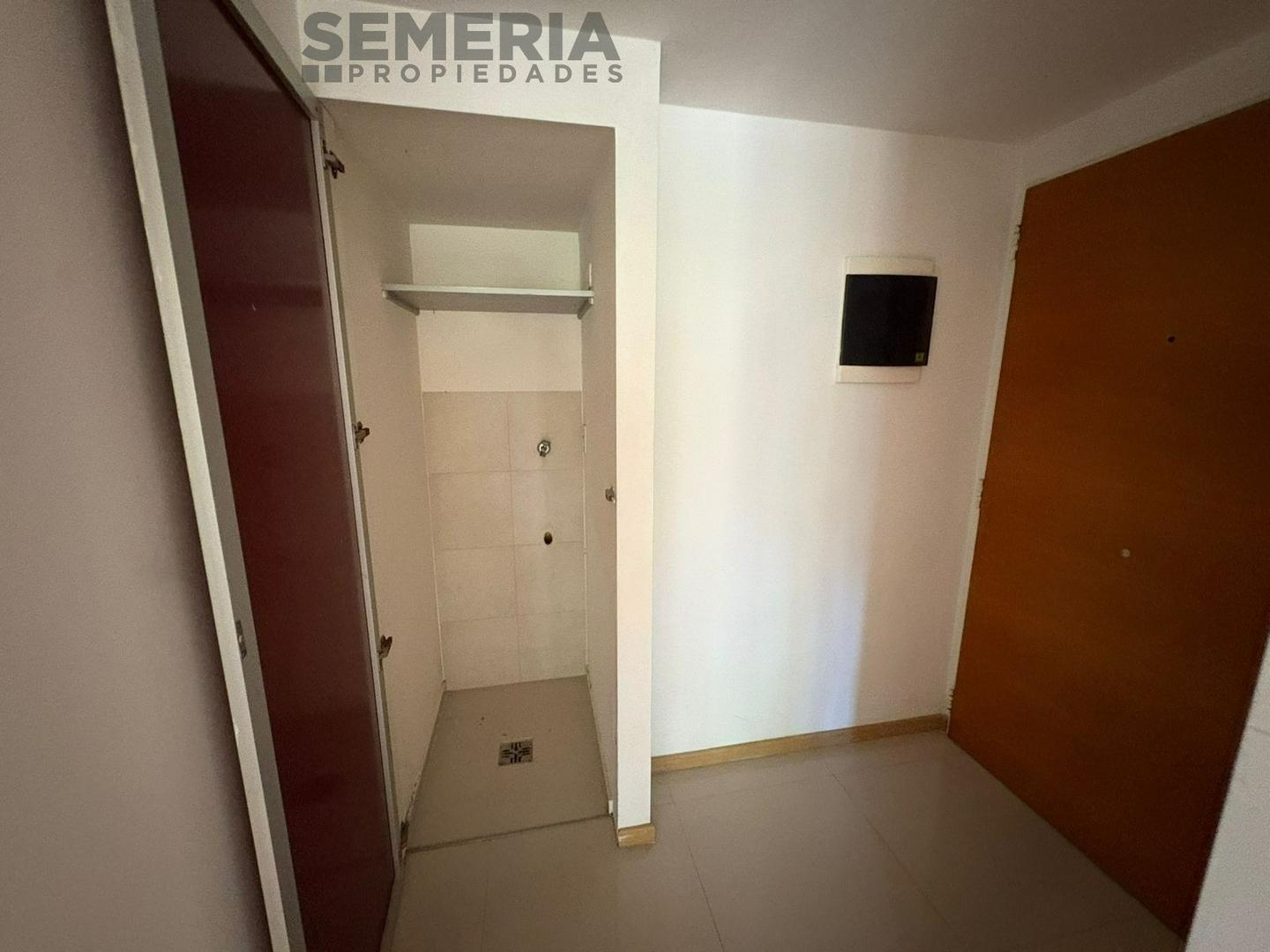 Departamento en Alquiler con 1 cocheras