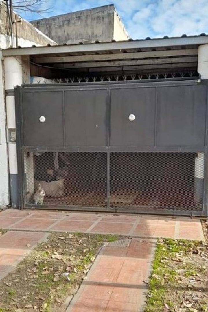 Casa en Venta con 4 cocheras