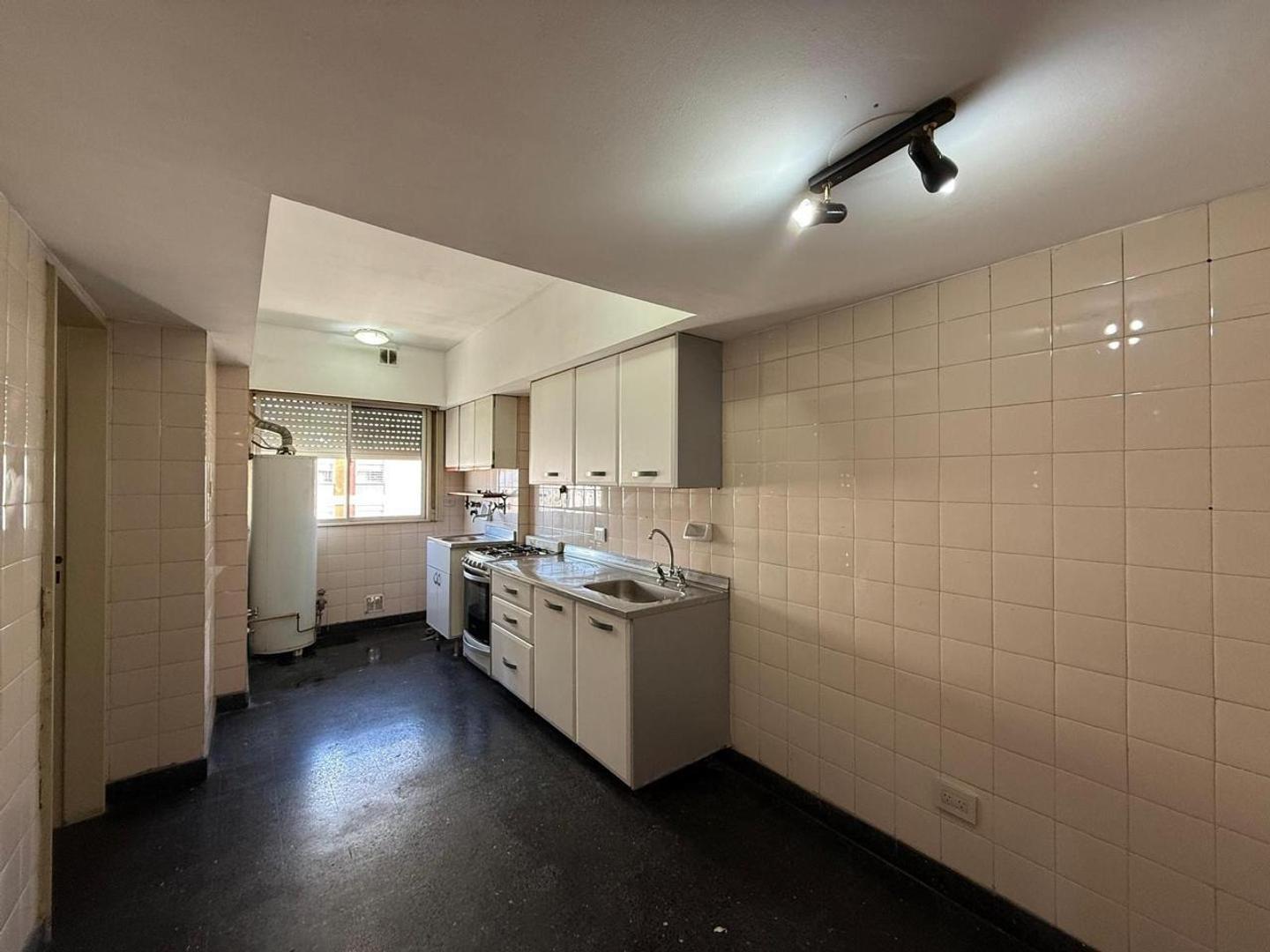 Departamento 4 ambientes con 2 baños