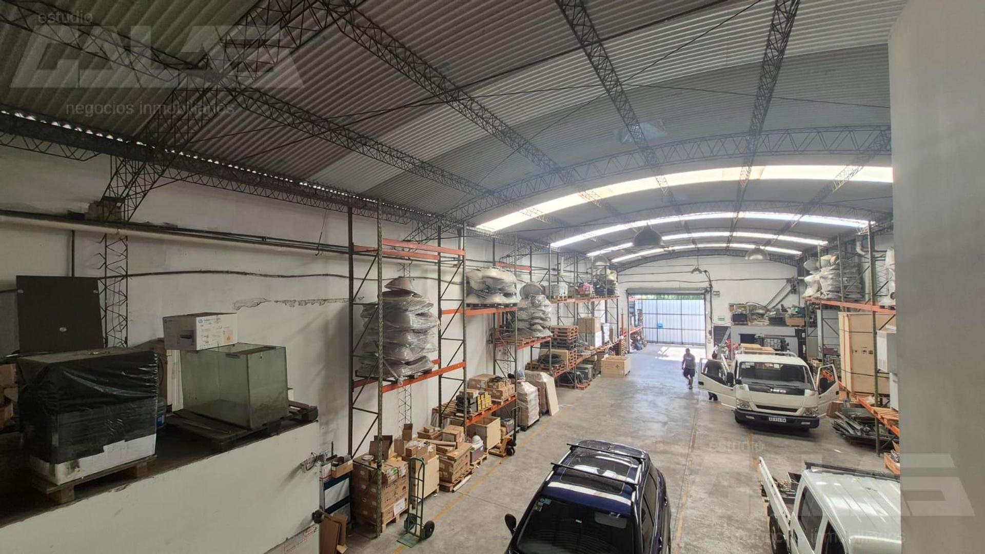 Galpon en Venta 11  mts Frente