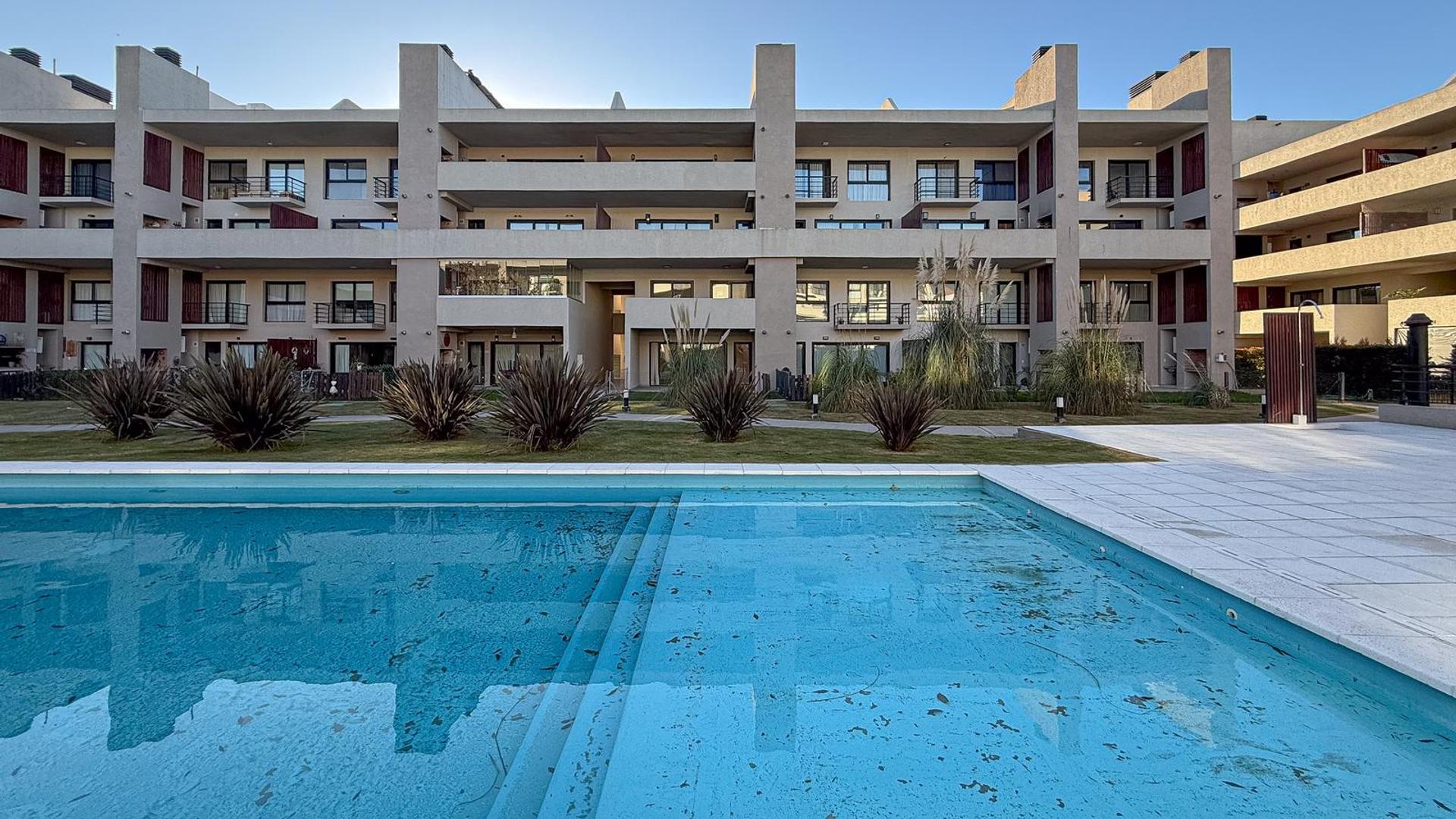 Departamento en Alquiler con 2 cocheras