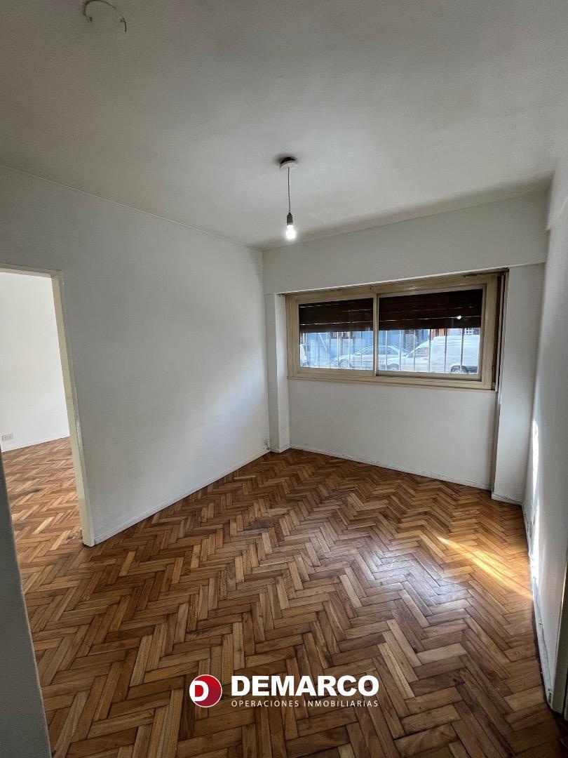 DEPARTAMENTO 2 AMBIENTES PLANTA BAJA  FRENTE  34 M2.