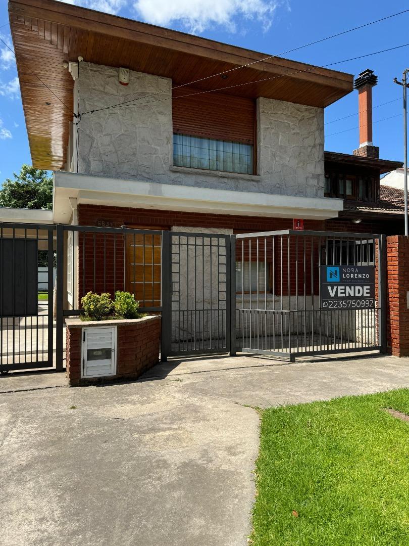 VENTA EXCELENTE CASA 3 AMBIENTES RECICLADA - LOS PINARES