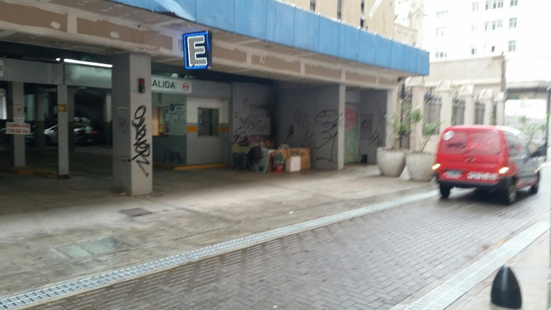 Galpon en Venta en San Nicolás, USD 3.900.000