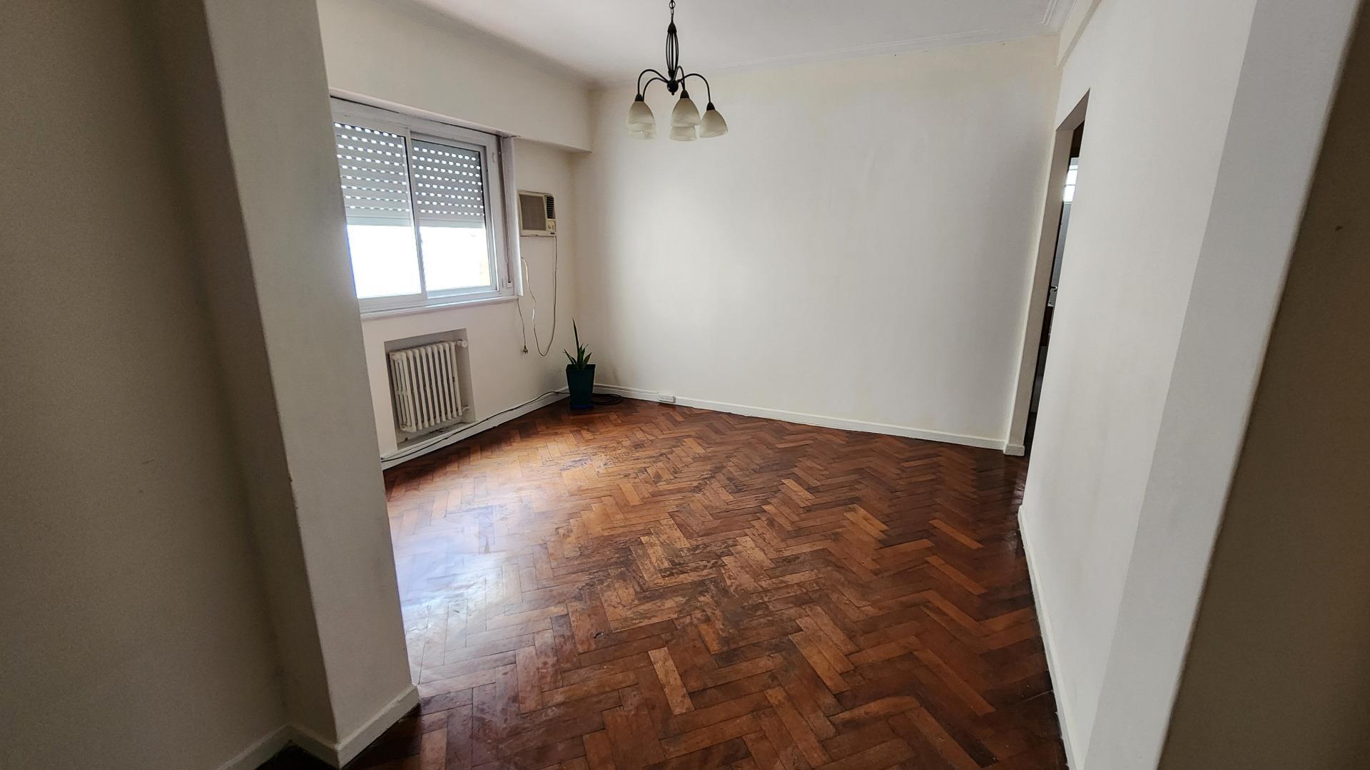 Emilio Mitre 152 , Piso 6