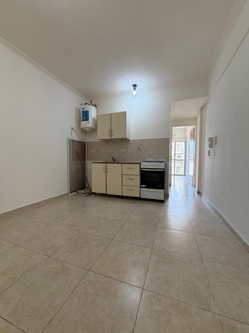 DEPARTAMENTO 2 AMBIENTES EN ALQUILER EXCELENTE UBICACION