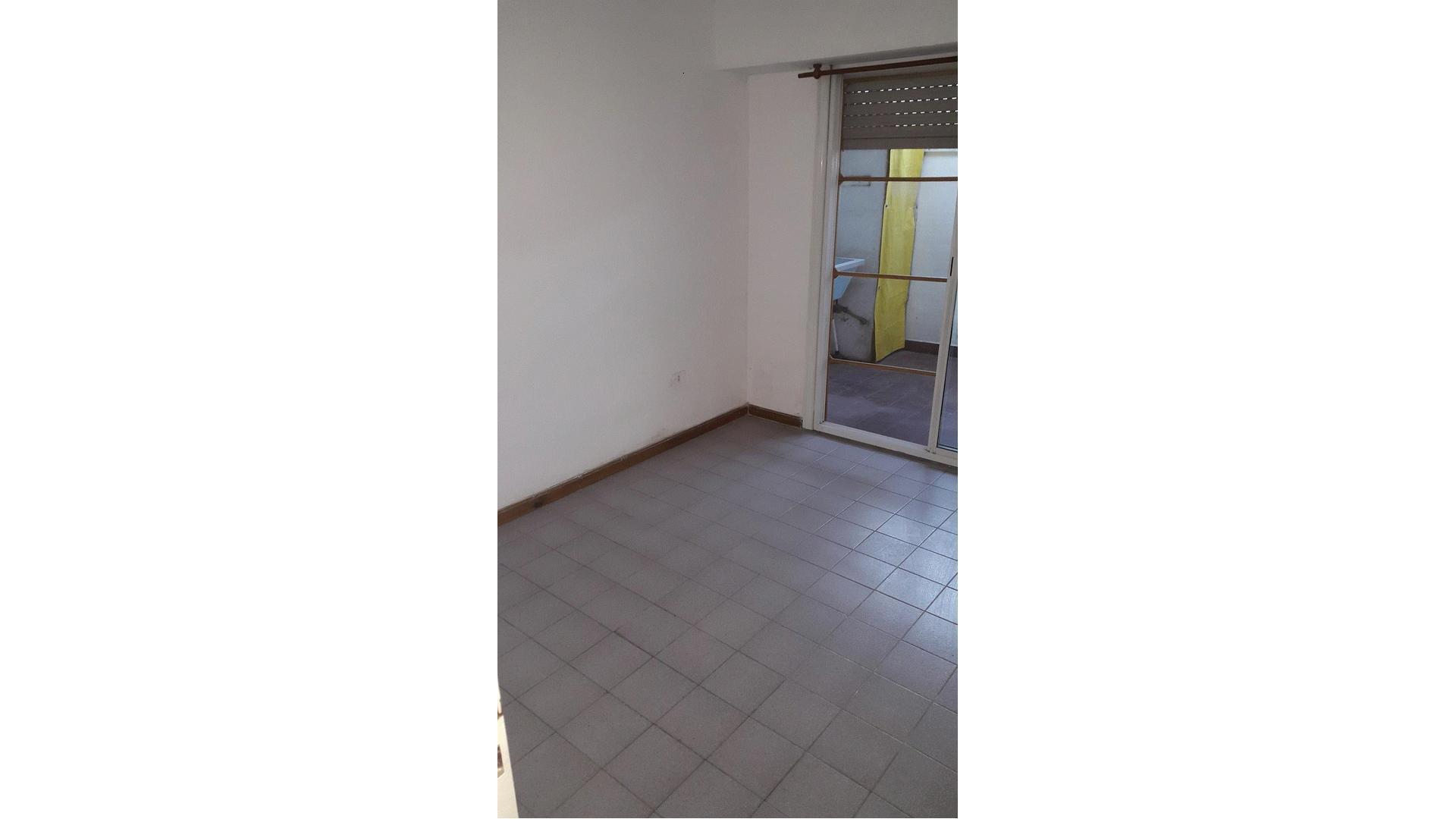 Depto Tipo Casa en Venta al Este
