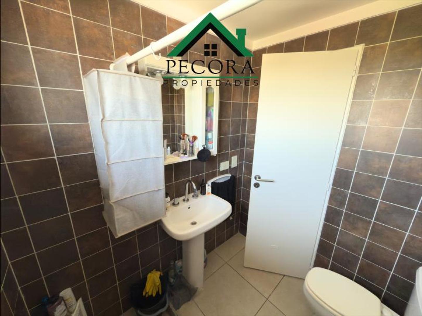 Departamento en Alquiler con 1 cocheras