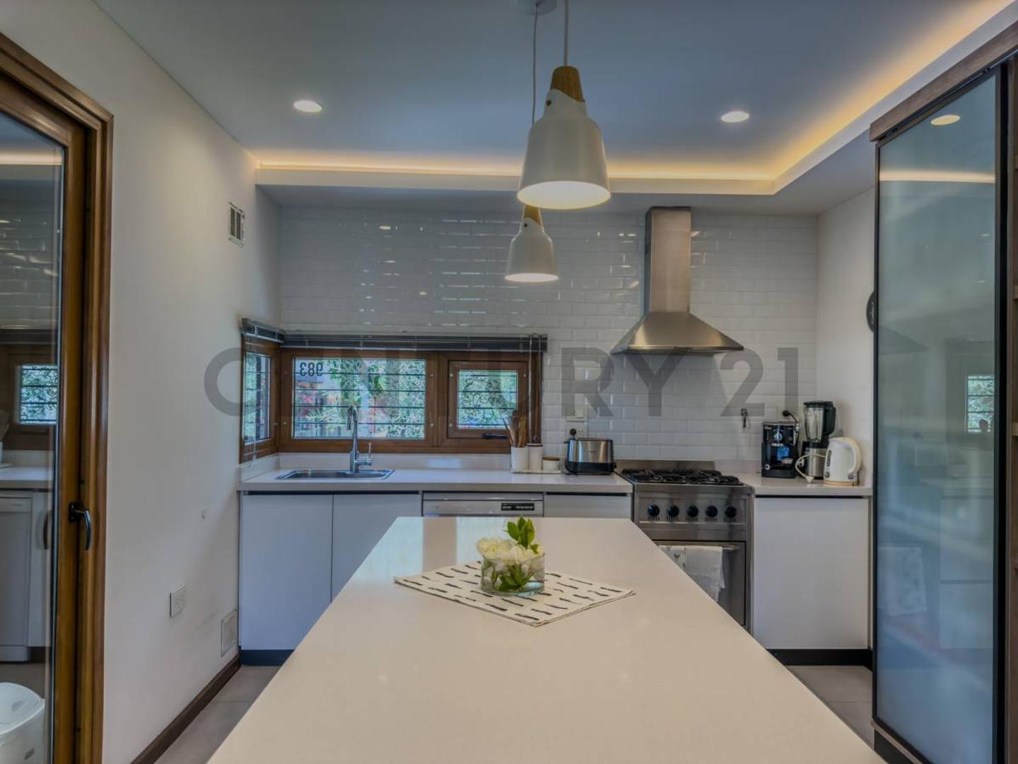 Casas de Categoria en Venta en Ringuelet