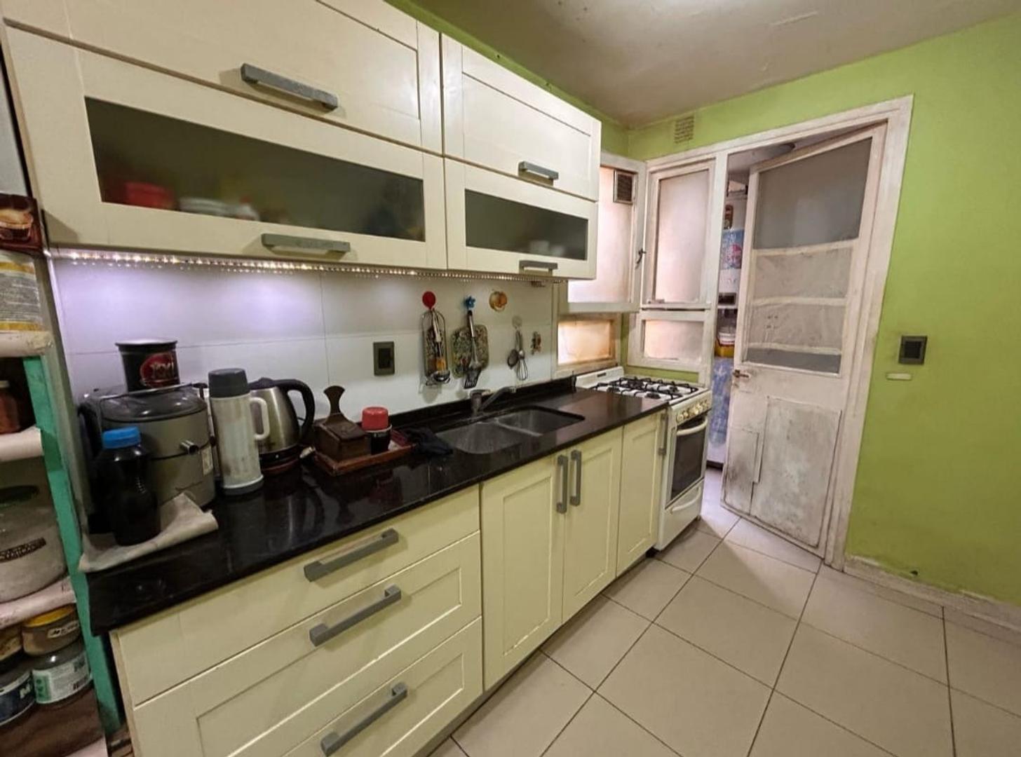 Departamento 3 ambientes con 2 baños