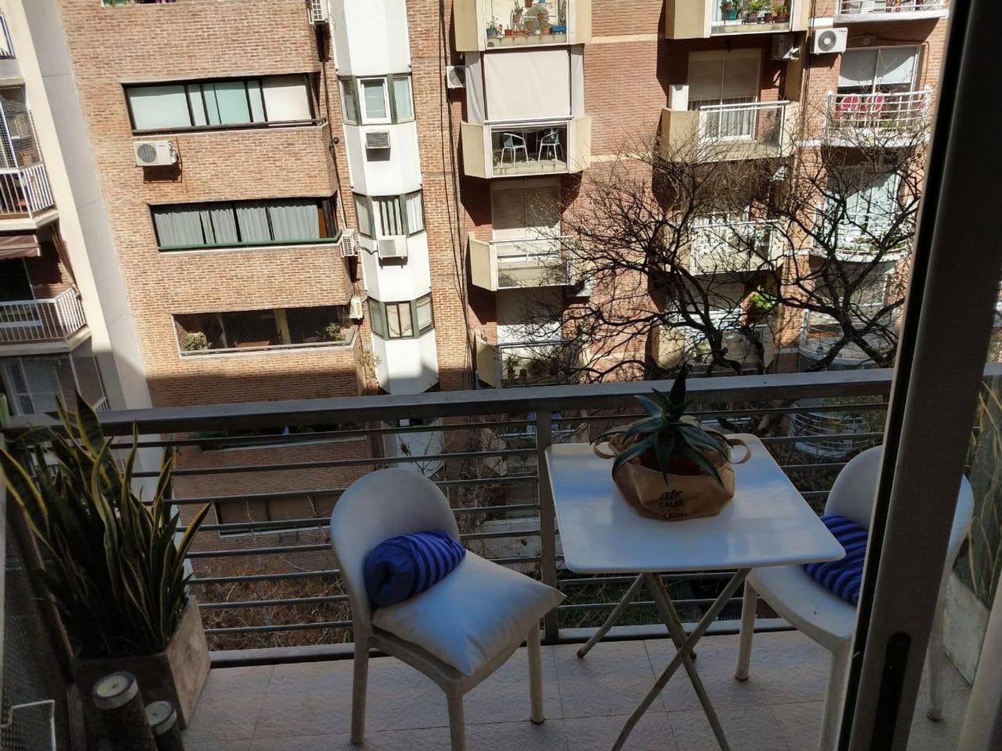 Franklin D. Roosevelt 1900, Piso 5