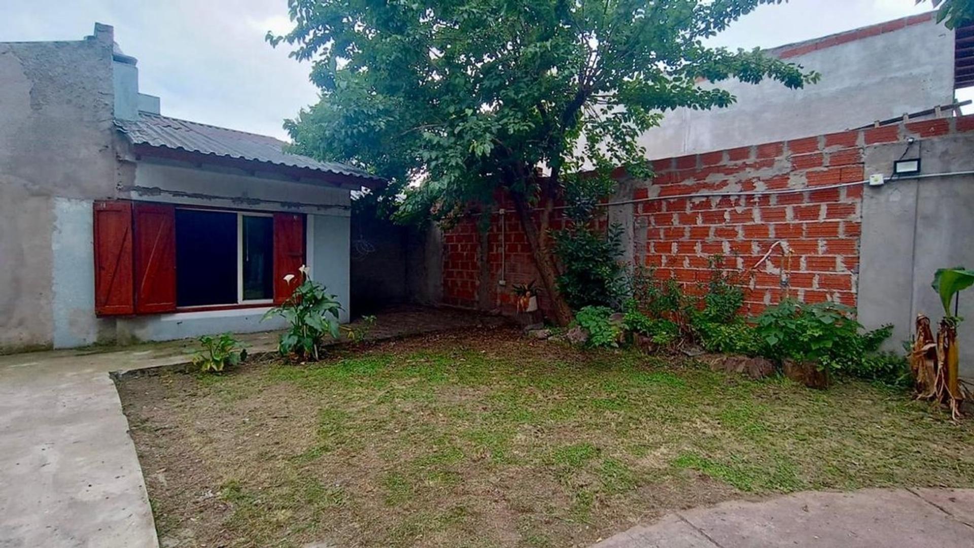 Casa 3 ambientes con 1 baño