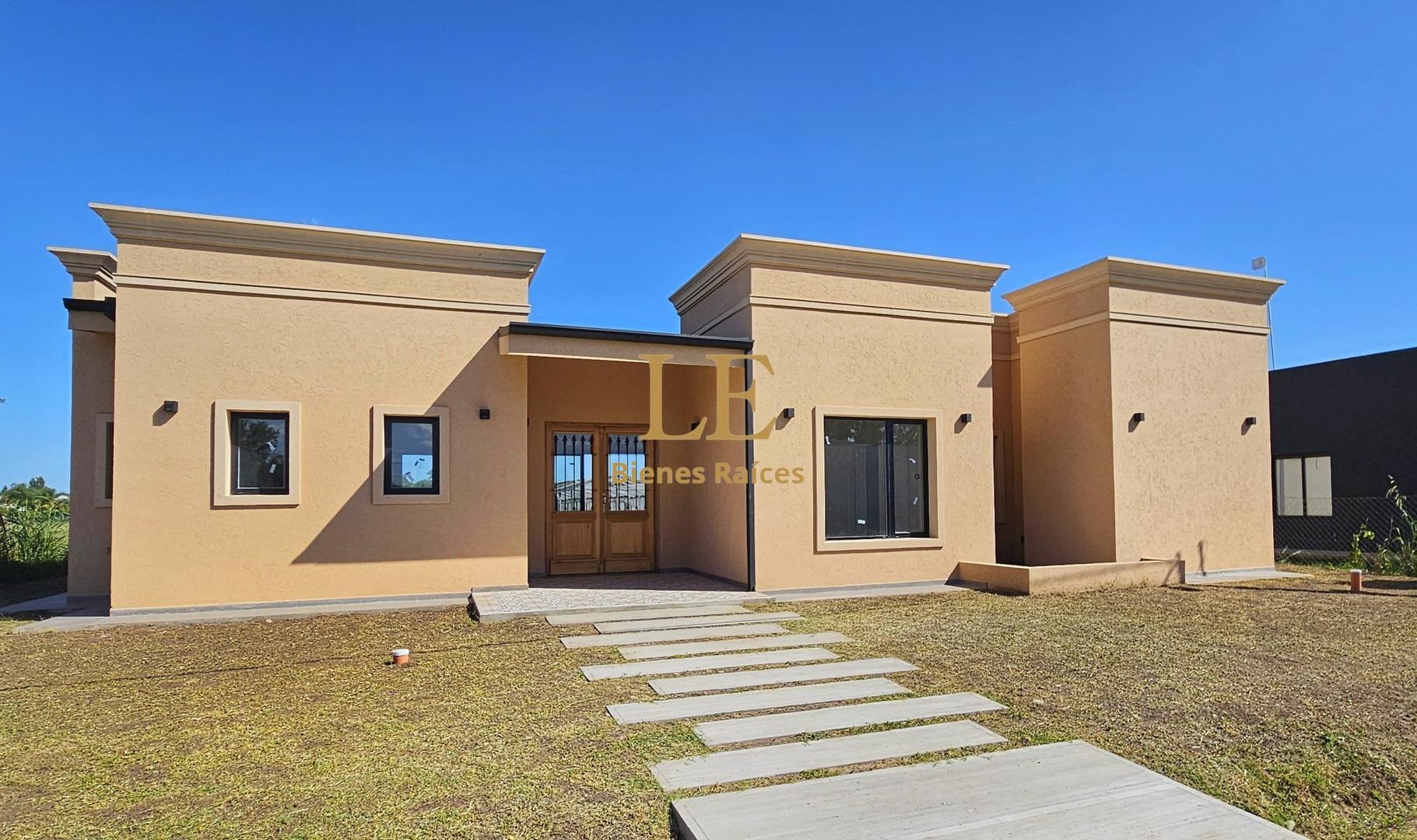 Casa en Venta - Loma Verde -