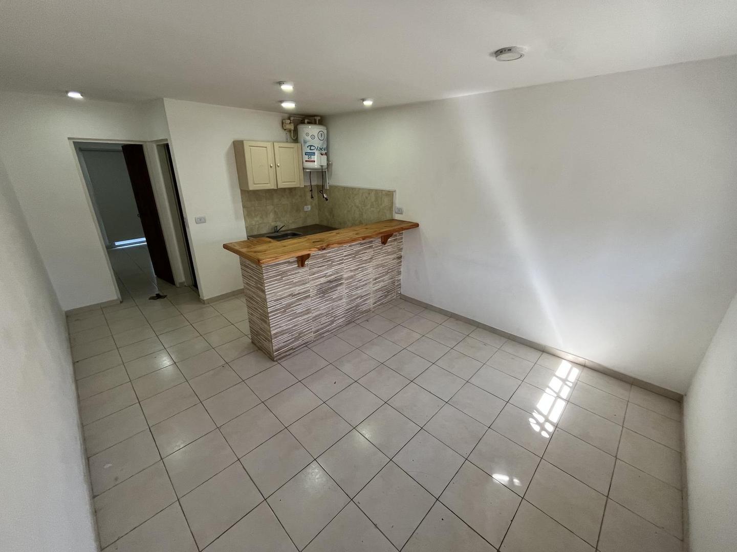 Departamento en Alquiler en Chilavert, $ 420.000