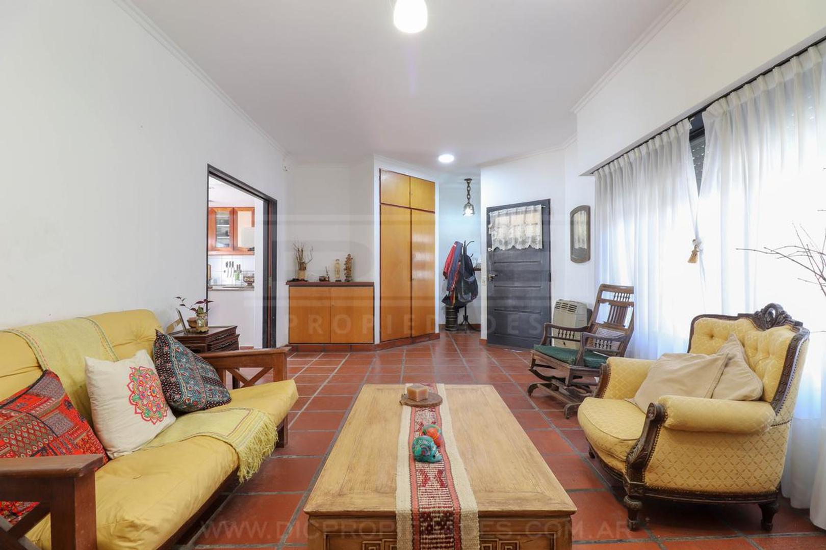 Casa en Venta en Olivos, USD 279.000