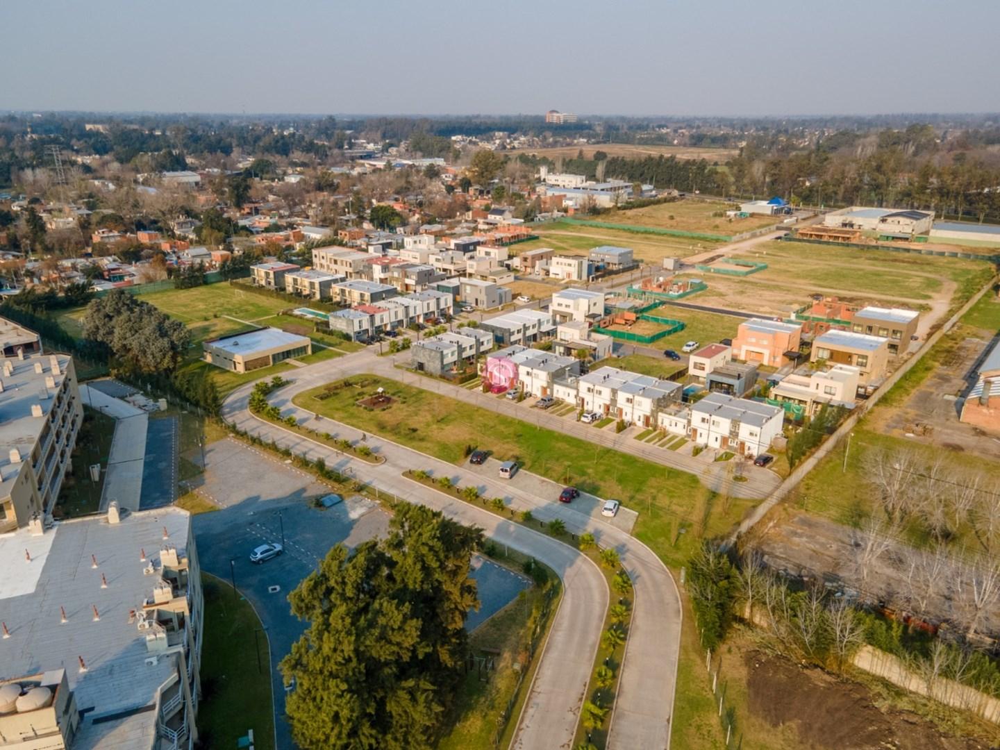 Casa Dúplex  en Venta en SpringPark Pilar, Pilar, G.B.A. Zona Norte