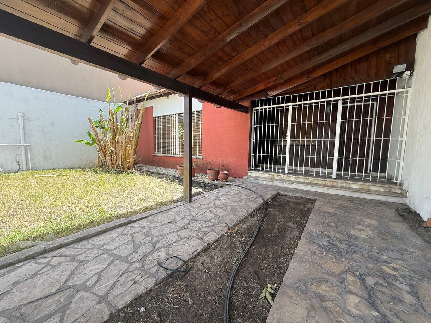 Venta Chalet con lote para inversor en Pilar Centro, Pilar, G.B.A. Zona Norte