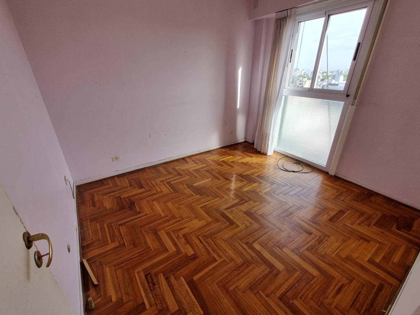 Moldes 1400, Piso 13