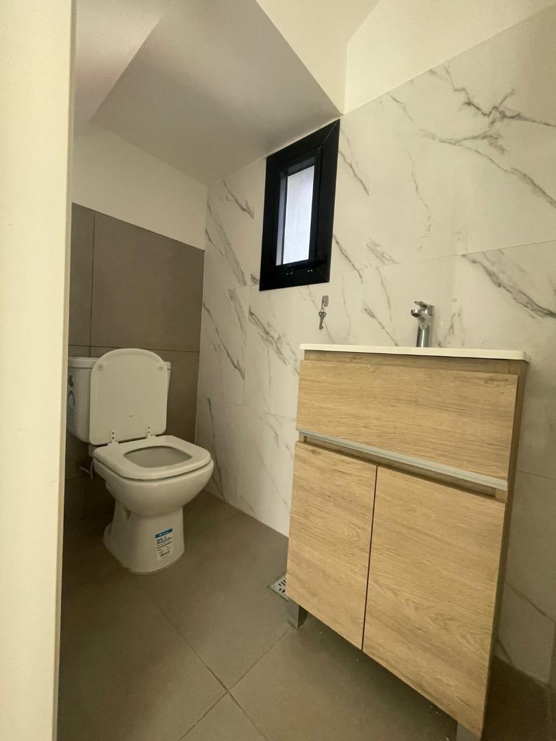 Duplex en alquiler! Solares de Manantiales!