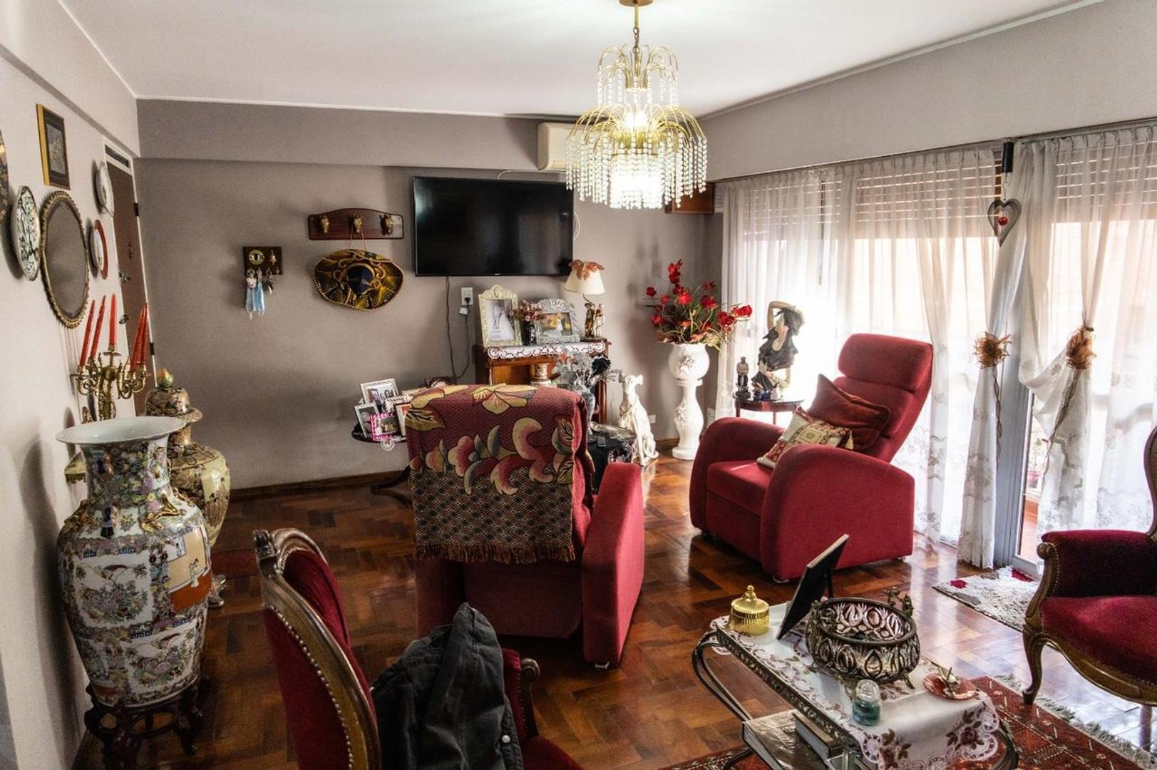 Av. Colón 800, Piso 8