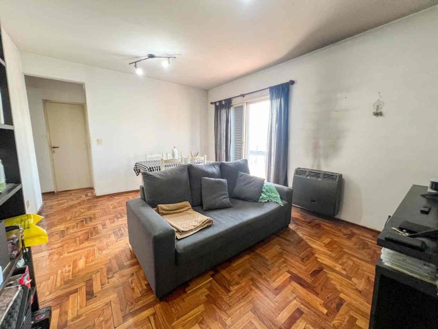 Avenida Hipólito Yrigoyen 9100