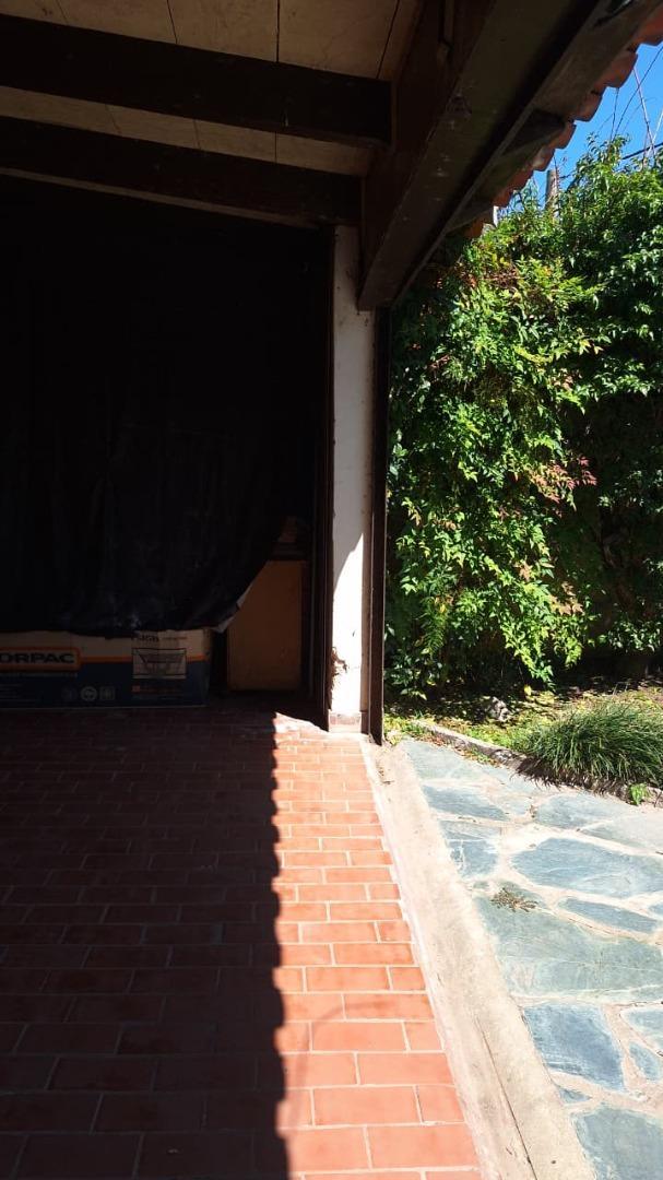 Importante Inmueble - Ideal Instituciones o Uso Comercial-