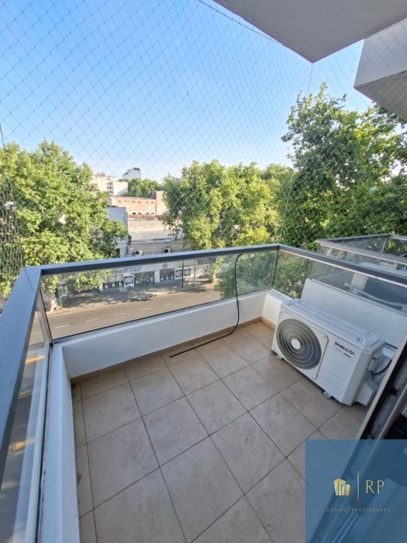 Departamento en Alquiler en Villa del Parque, $ 490.000