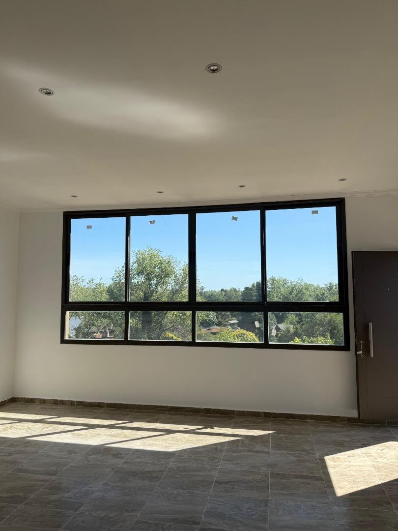 Departamento en Venta en Barrio Parque Leloir, USD 170.000