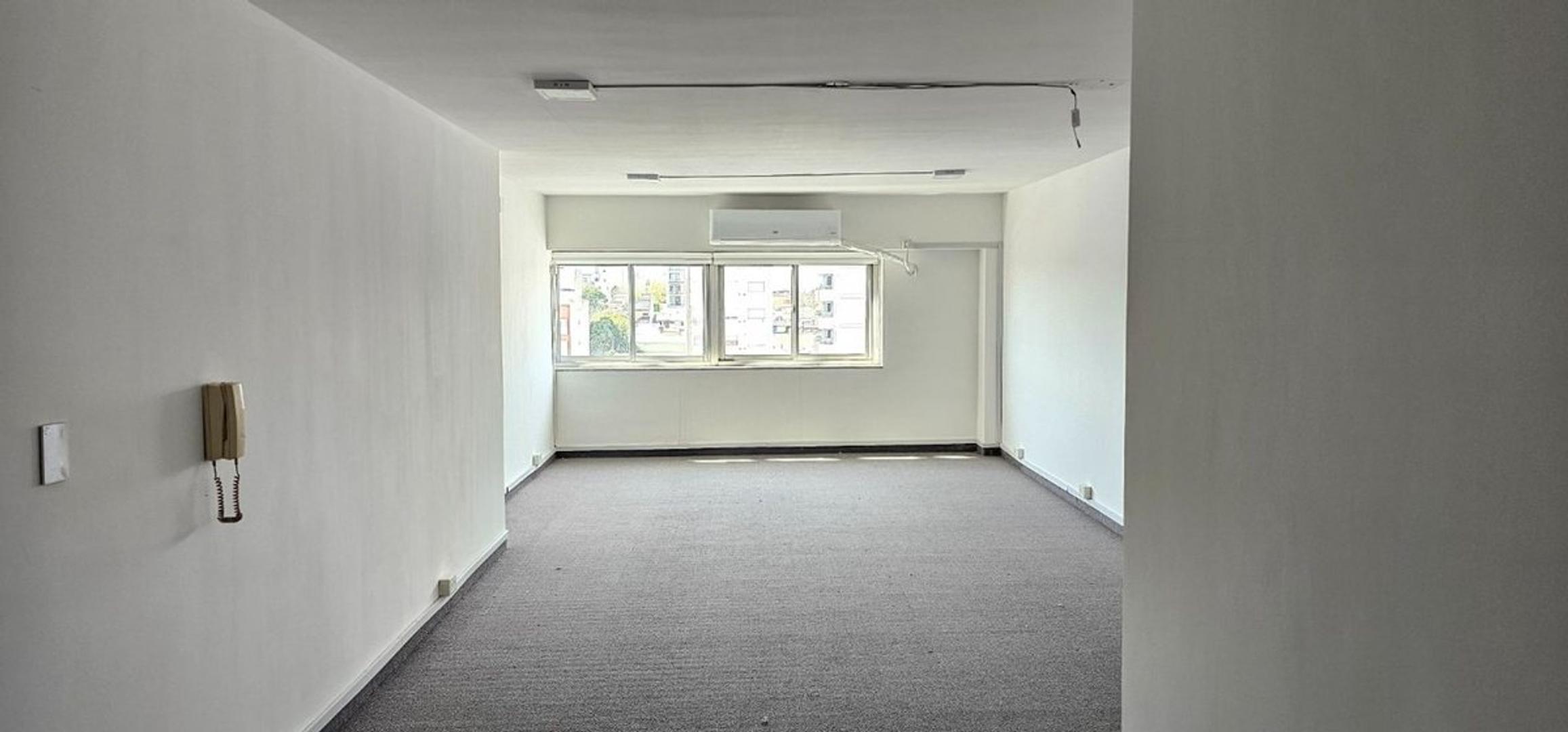 OFICINA MONOAMBIENTE EN VENTA EN CAMPANA