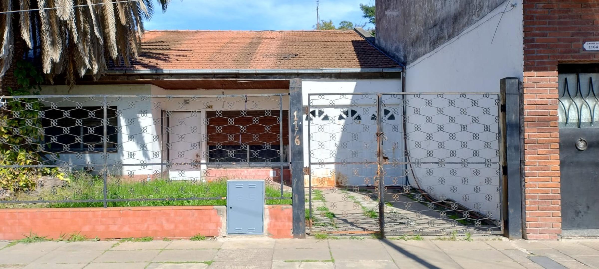 CASA DE 4 AMBIENTES VENTA-  ITUZAINGO NORTE