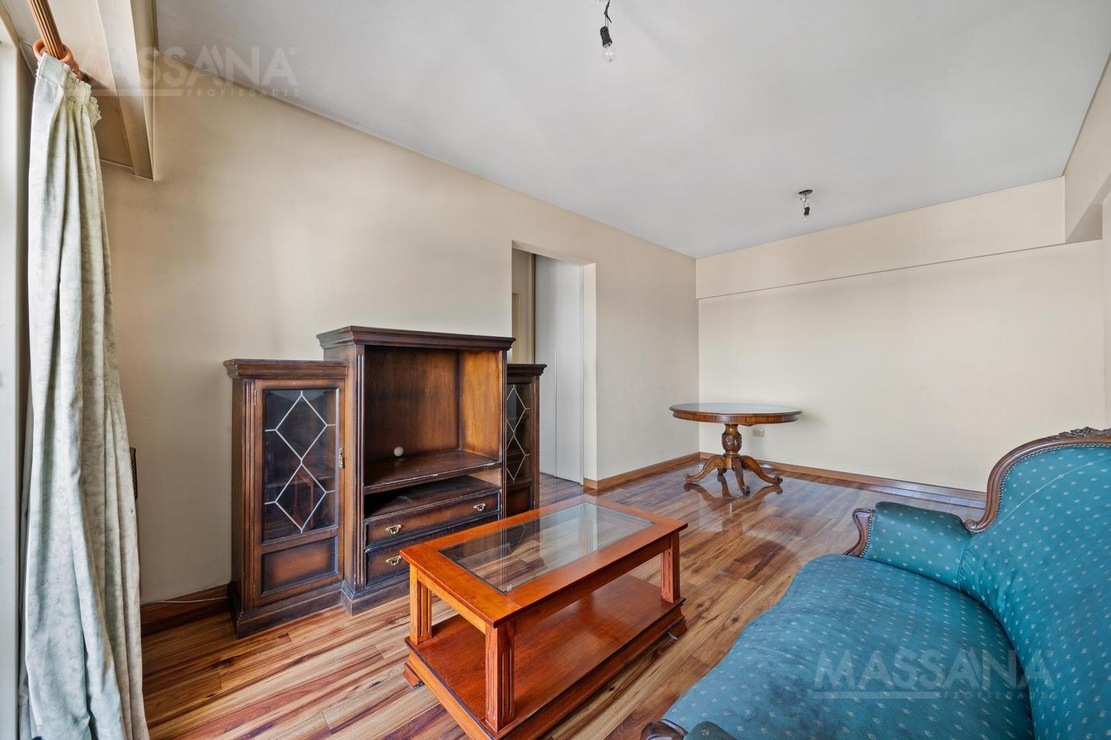 Av San Juan  al 3100