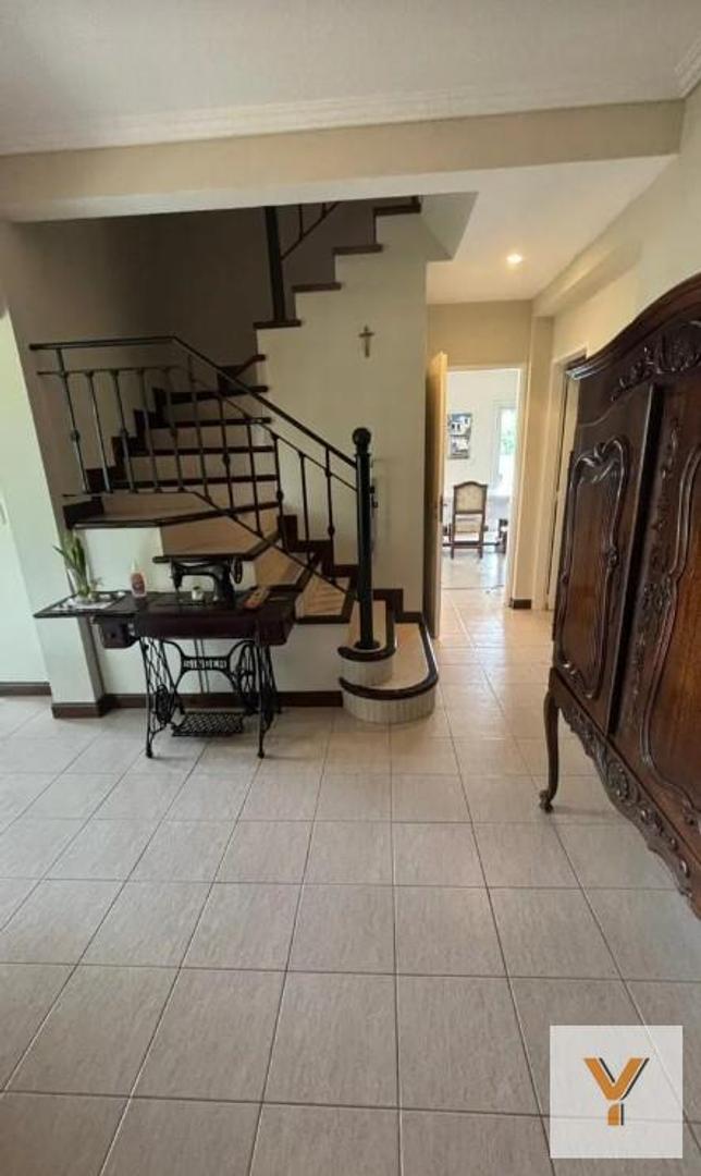 Casa en Venta de 5 dormitorios