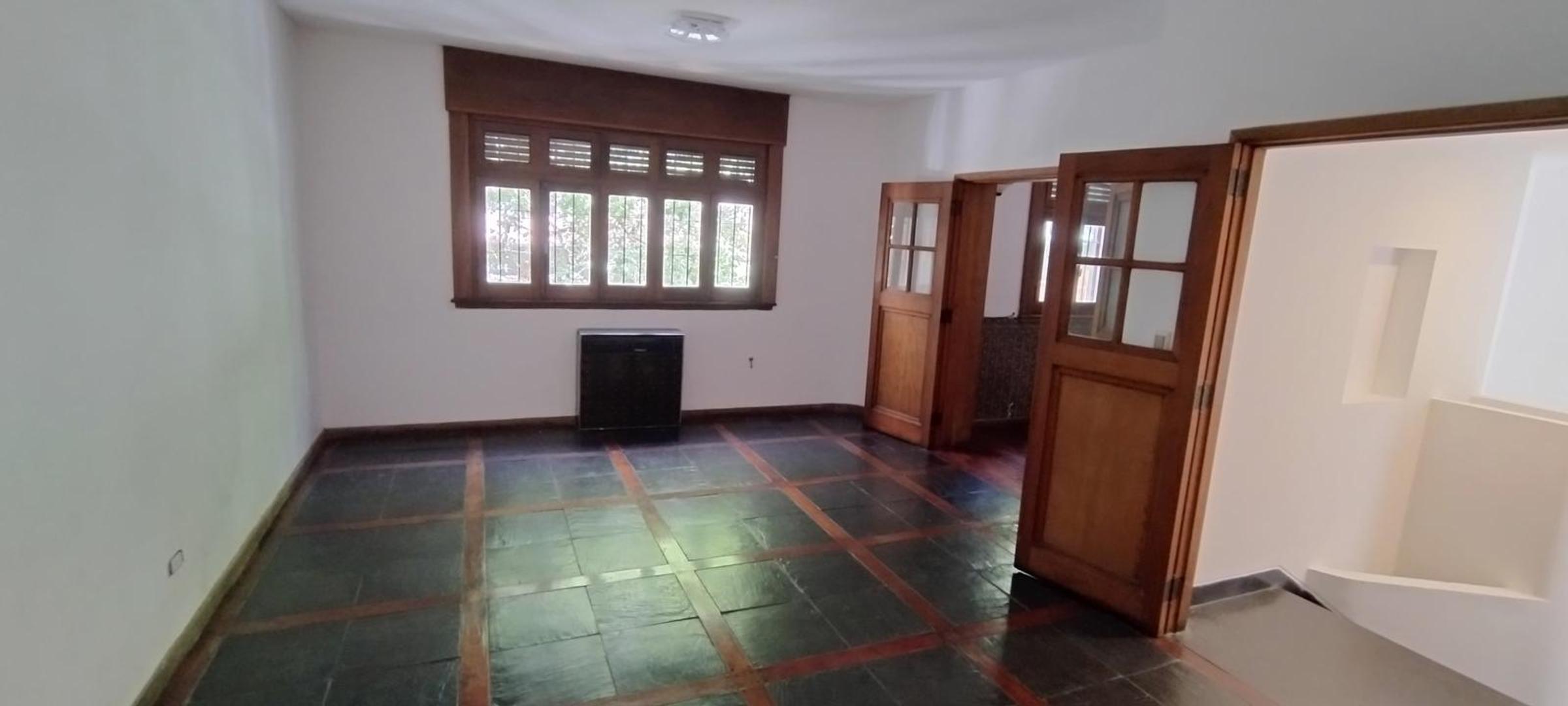 Depto Tipo Casa en Alquiler 60 años