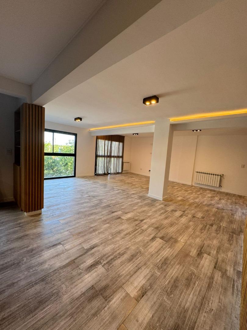 Departamento 4 ambientes con 3 baños
