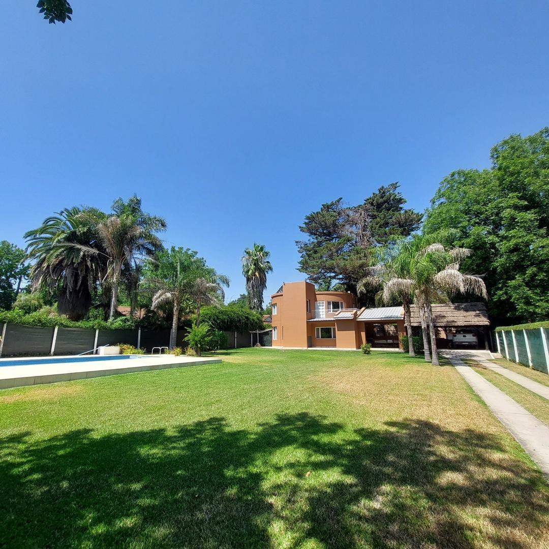 Casa en venta en Parque Leloir - IMPECABLE - APTA CREDITO