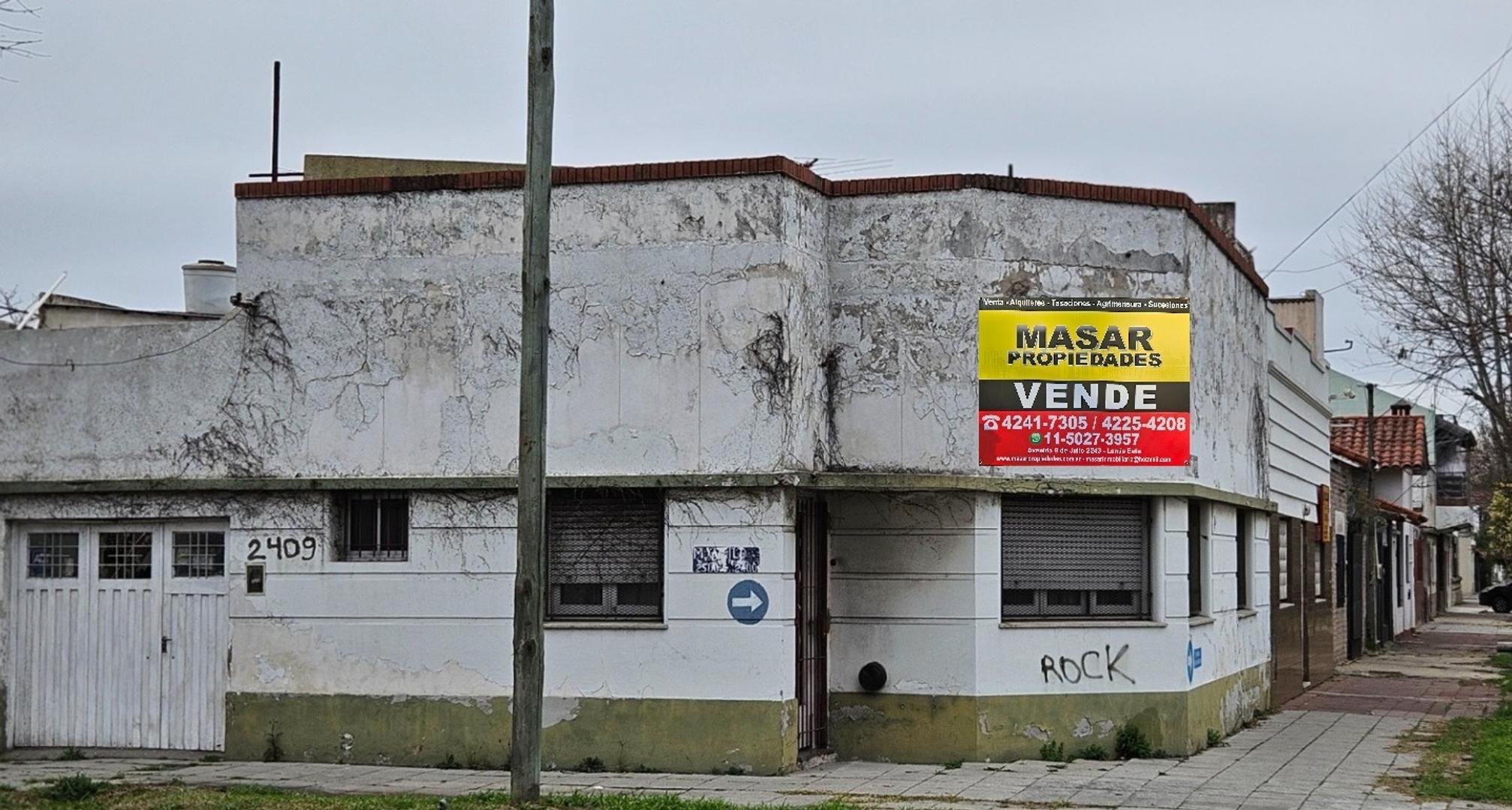 Casa 3 amb con garaje a reciclar. Oportunidad  U$s 50.000