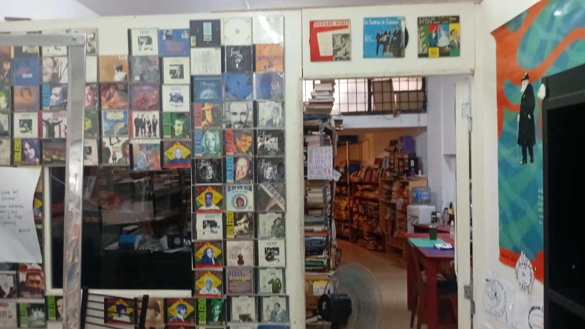 Juan Ramirez De Velazco 100