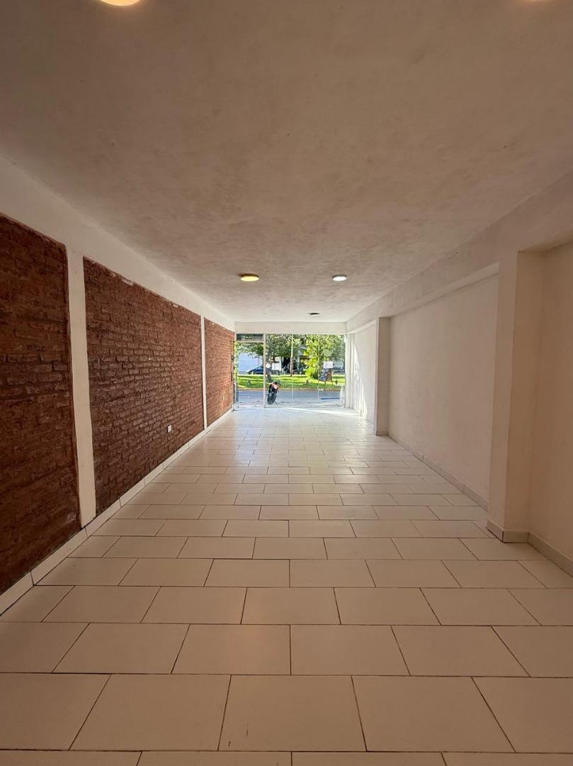 Local en Alquiler en Macrocentro, $ 1.100.000