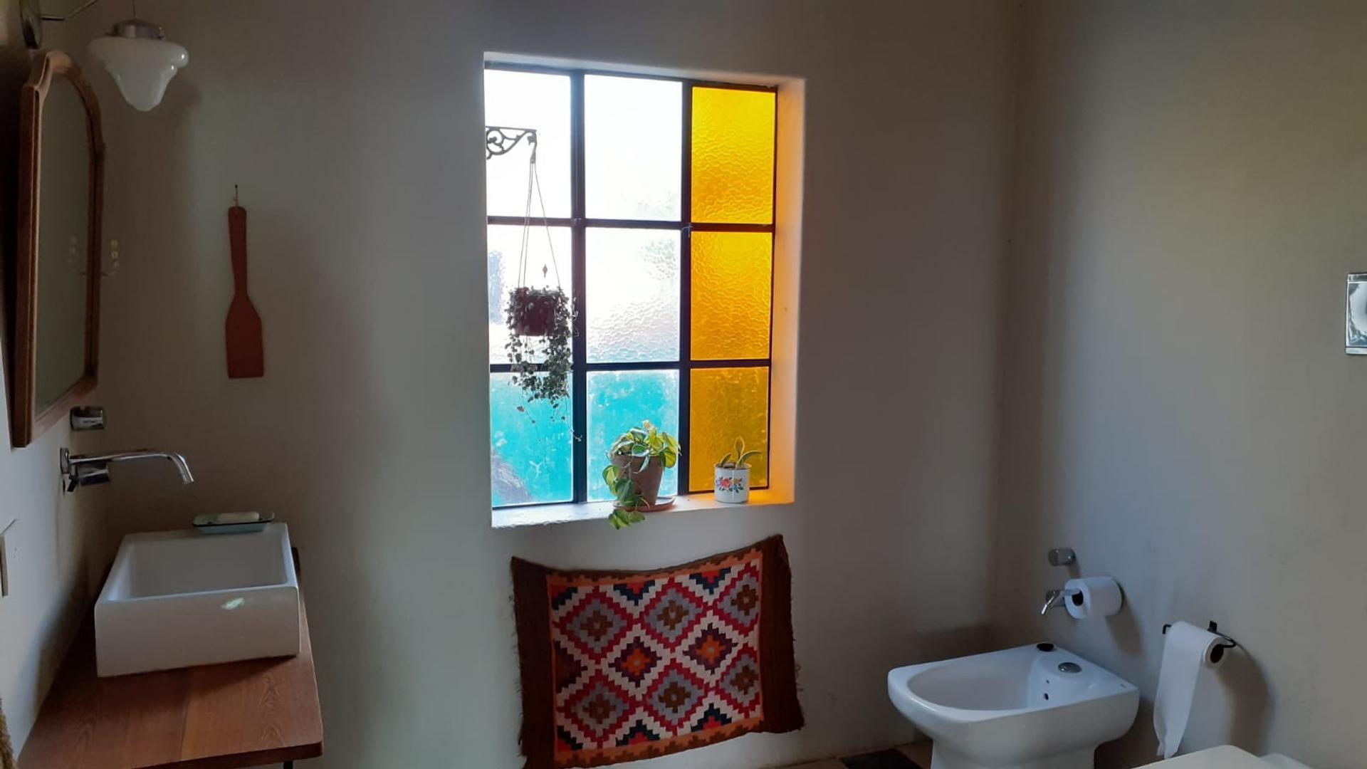 Casa 4 ambientes con 1 baño