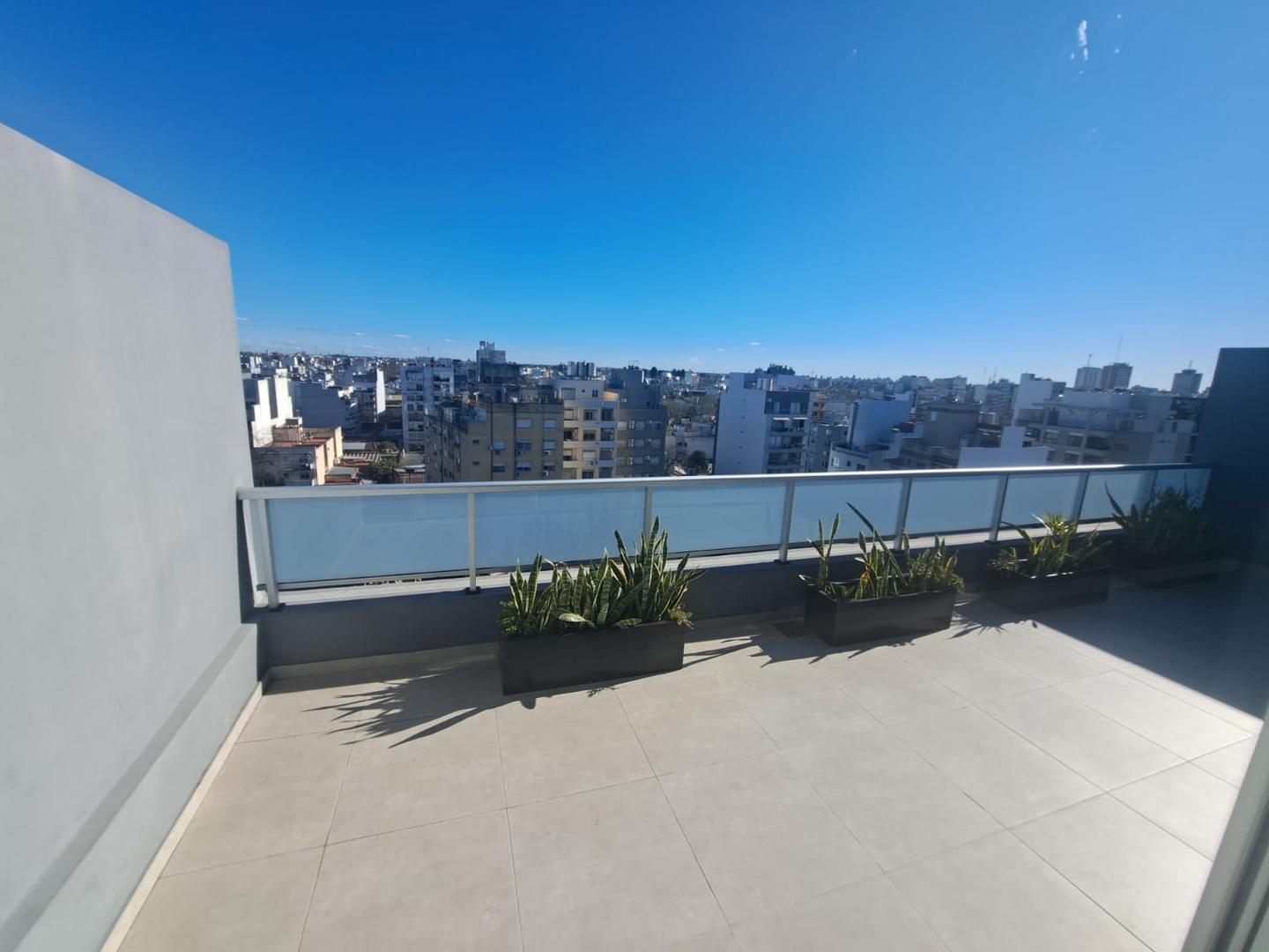 Fonrouge 254 , Piso 8