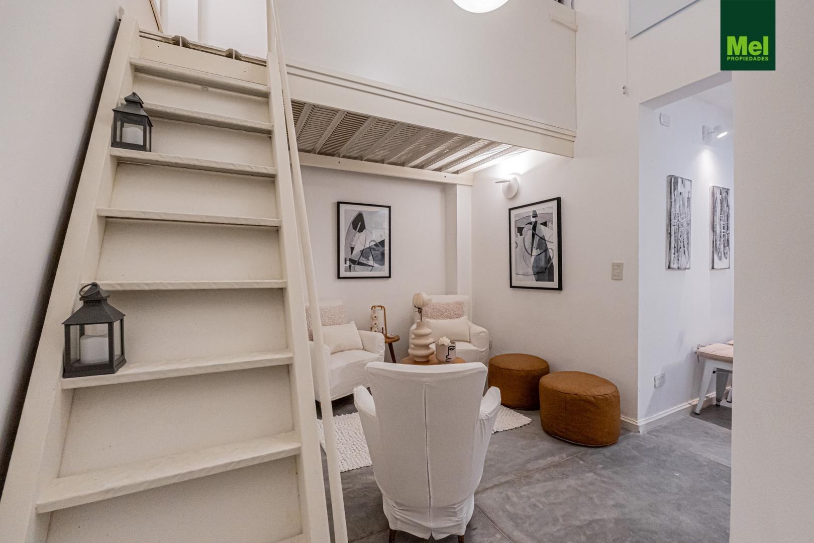 Excelente monoambiente refaccionado a nuevo. CON RENTA.