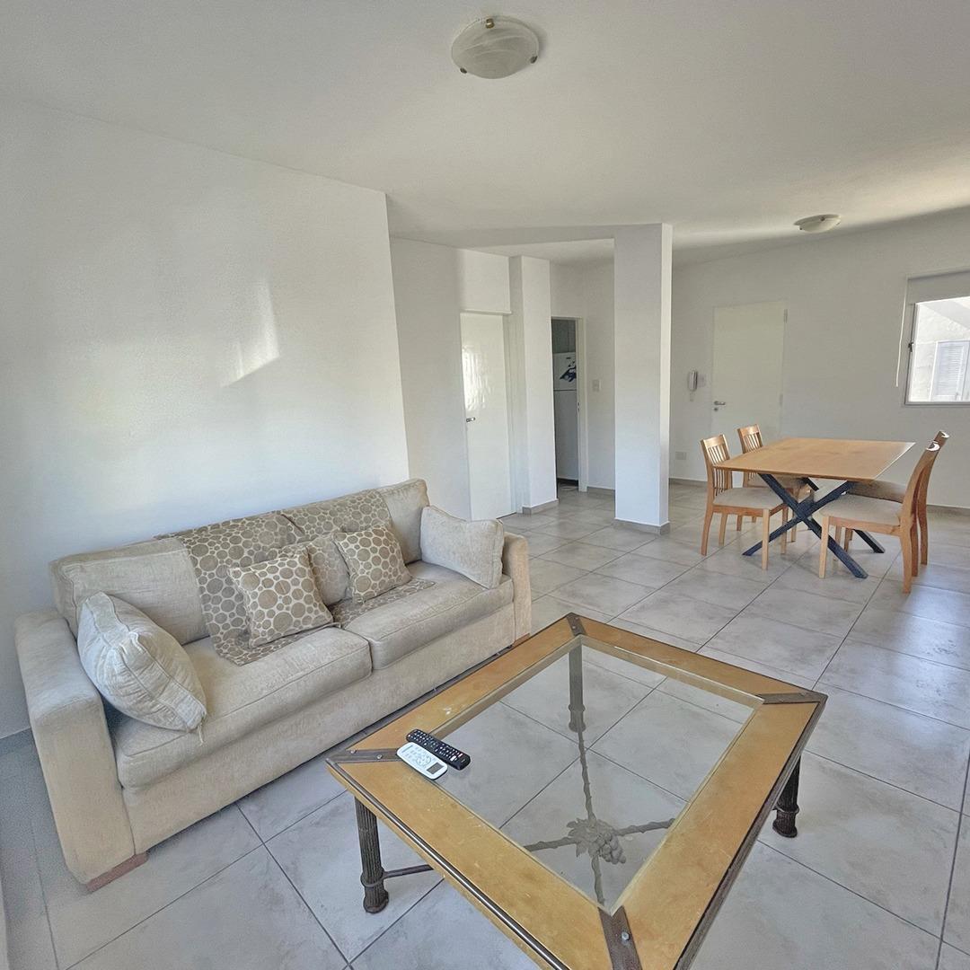 ALQUILER DEPARTAMENTO  DOS DORMITORIOS AMUEBLADO ARROYITO