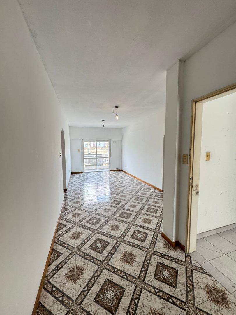 DEPARTAMENTO CON COCHERA EN VENTA BRANDSEN 5698 1 WILDE