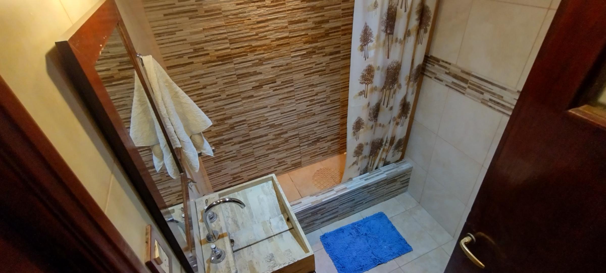 Excelente chalet 3 amb amplios (caseros centro)