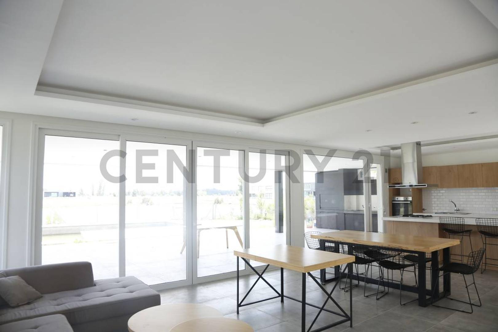 Casa en Venta en Area 60, USD 450.000