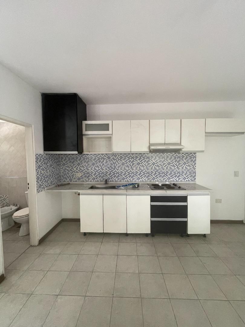 Departamento en Alquiler en Merlo, $ 385.000