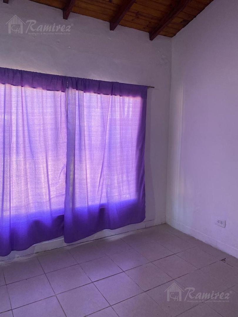 Casa en Alquiler con 1 cochera