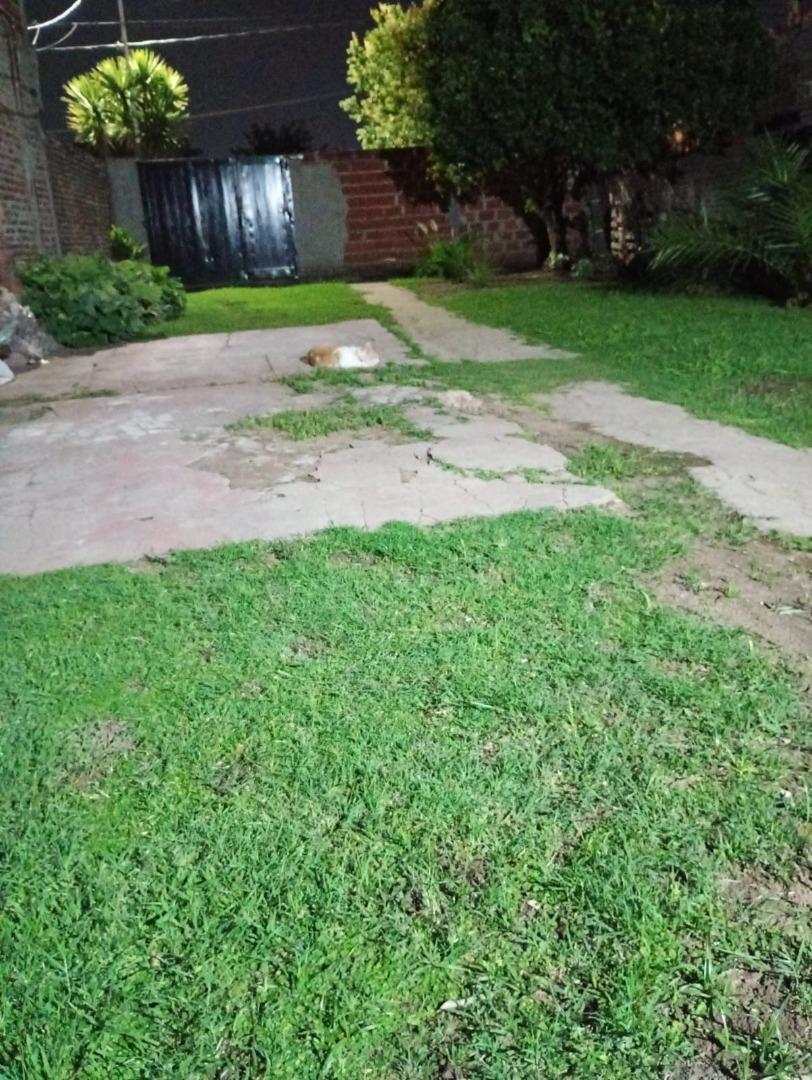 Casa 2 ambientes con 1 baño