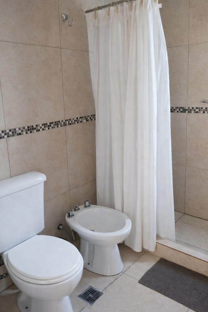 Lote 400 mts + 2 departamentos 2 ambientes y espacio aereo