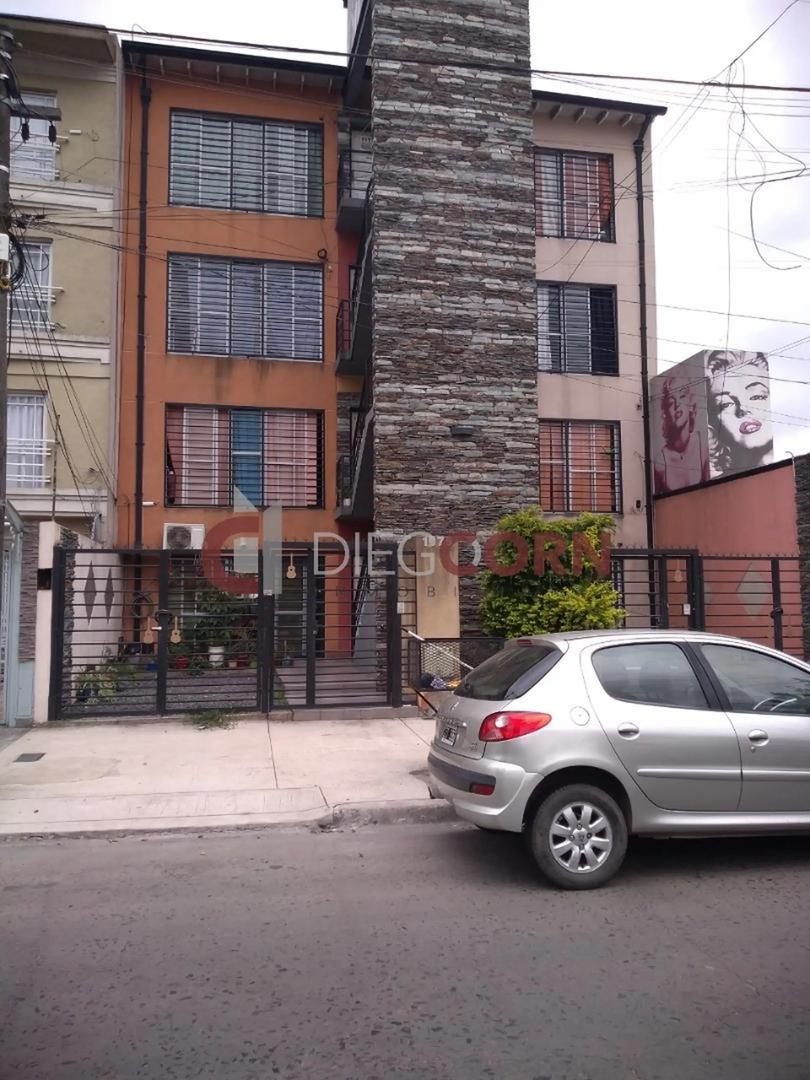 OPORTUNIDAD,MORON, 2 MBIENT SEMIPISO AL FRENTE, LINDO BARRIO